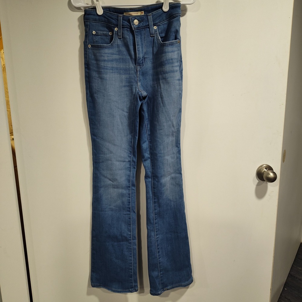 Levis 725 High Rise Bootcut Jeans Womens 25 Blue Denim Medium Wash